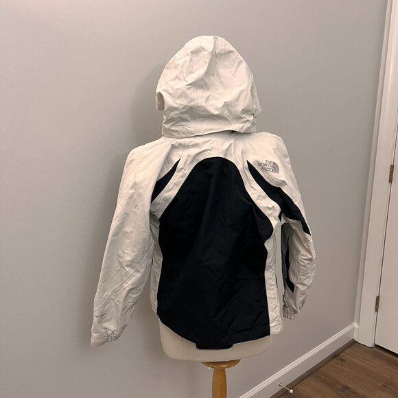 The North Face HyVent Waterproof Ski Winter Jacket with Detachable Hood Sz M - Picture 12 of 16
